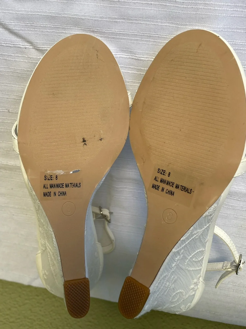 White Floral Embroidered Wedge Sandals size 8
